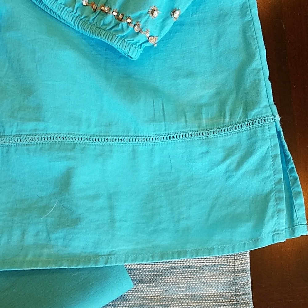 Intro Embellished Blouse - Picture 5 of 8
